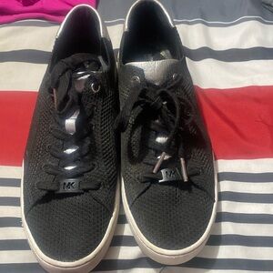 Michael kors sneakers size 8